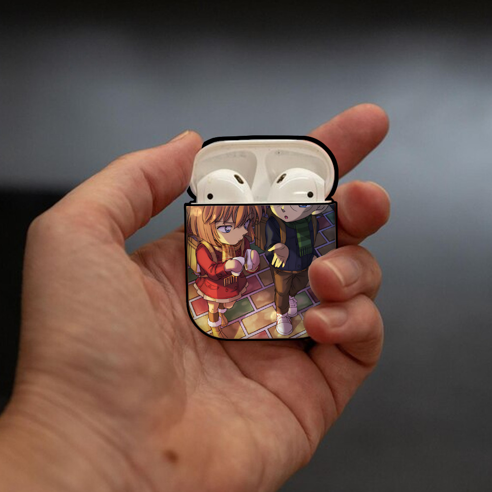名探偵コナン Detective Conan AirPods 第2世代保護ケース ハードシェル ブラック 耐衝撃・防指紋・カラビナ付き