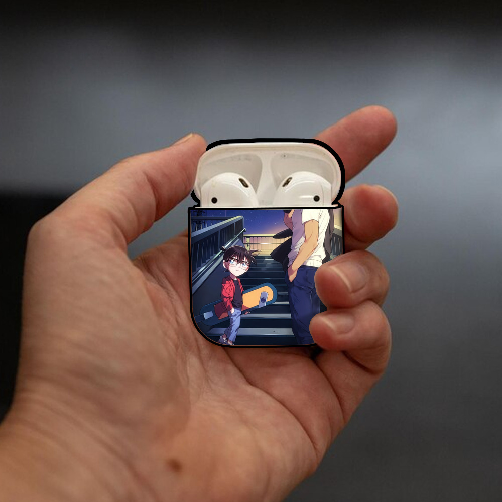 名探偵コナン Detective Conan AirPods 第2世代保護ケース ハードシェル ブラック 耐衝撃・防指紋・カラビナ付き