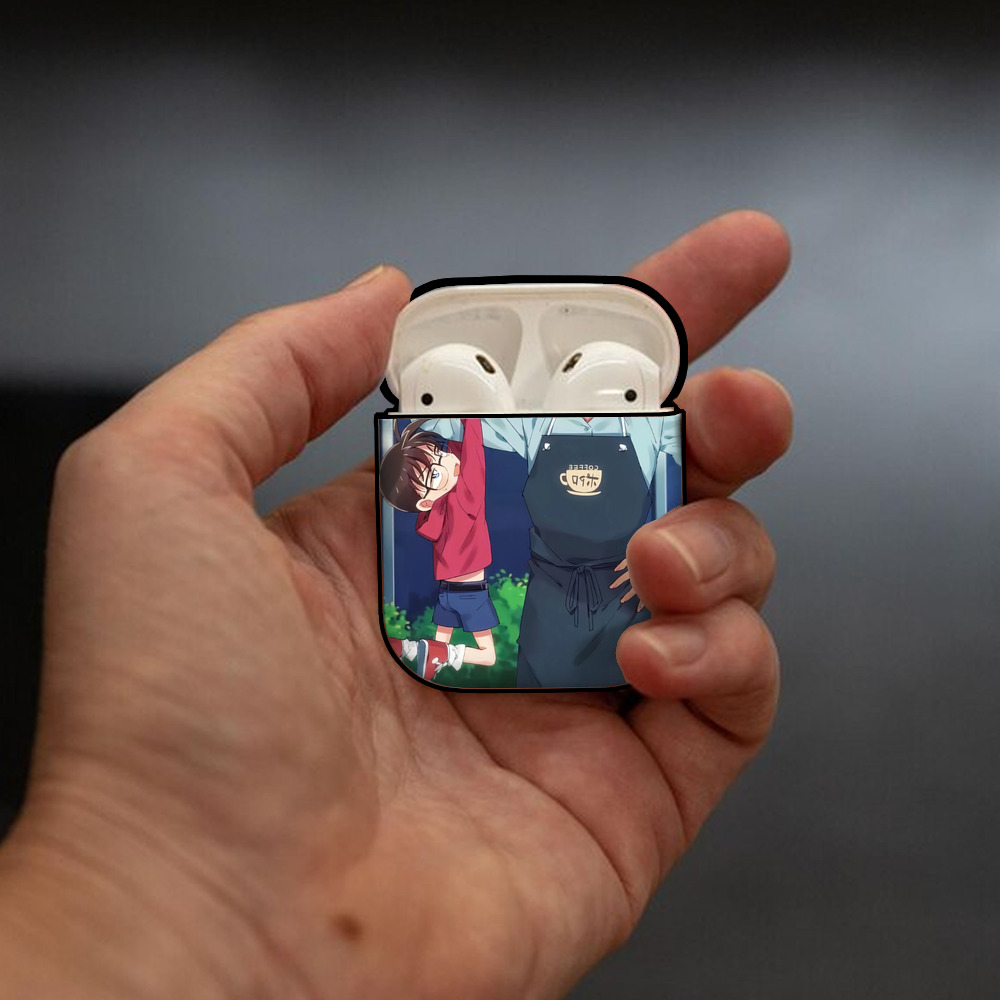名探偵コナン Detective Conan AirPods 第2世代保護ケース ハードシェル ブラック 耐衝撃・防指紋・カラビナ付き