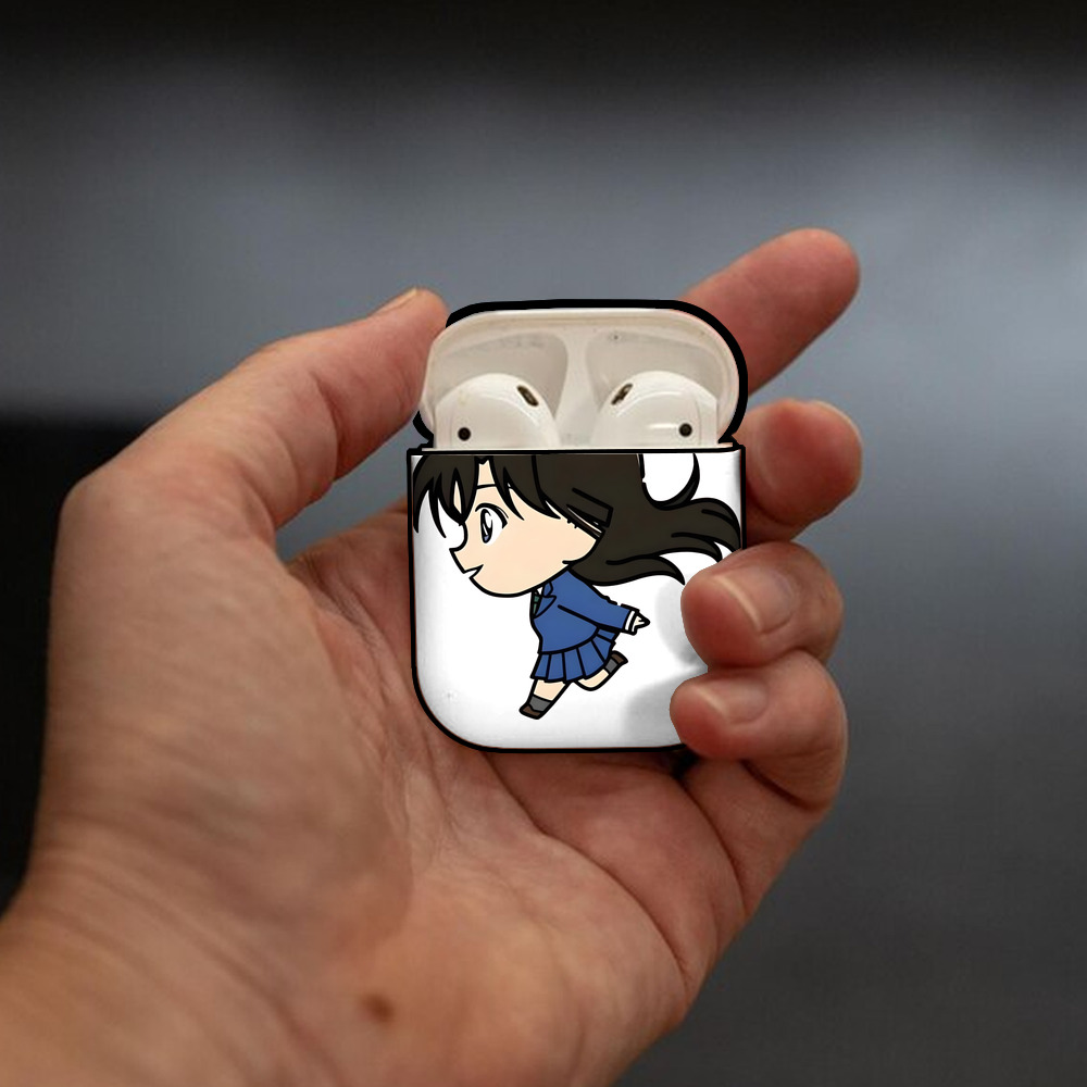 名探偵コナン 毛利 蘭 もうり らん、モーリ ラン Detective Conan Rachel Moore AirPods 第2世代保護ケース ハードシェル ブラック 耐衝撃・防指紋・カラビナ付き